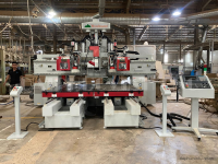 MÁY CNC TRUNG TÂM 2 BÀN 3 TRỤC THAY DAO TỰ ĐỘNG 1738