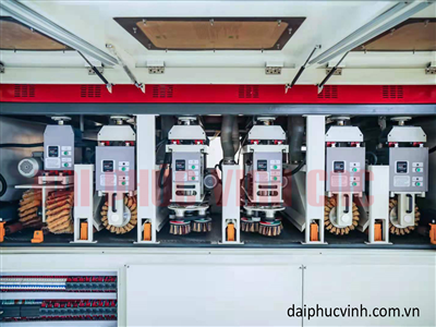 MÁY CHÀ NHÁM CHỔI THÙNG 8 TRỤC ( băng tải hút chân không ) 482