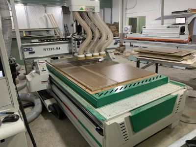 MÁY CNC ROUTER 1325 CẮT KHOAN VÁN 640