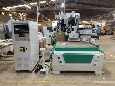 MÁY CNC TRUNG TÂM 2 TRỤC LÀM VIỆC ĐỒNG THỜI THAY DAO TỰ ĐỘNG R1325-R2ATC 824