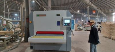 MÁY CHÀ NHÁM CHỔI 4 HÀNG TRỤC 1300MM WM-1300-P2C2 850