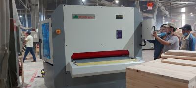 MÁY CHÀ NHÁM CHỔI 4 HÀNG TRỤC 1300MM WM-1300-P2C2 851