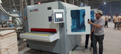 MÁY CHÀ NHÁM CHỔI 4 HÀNG TRỤC 1300MM WM-1300-P2C2 852