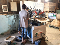 Máy khoan cấy ốc 2 bên lưng tựa ghế tự động 964