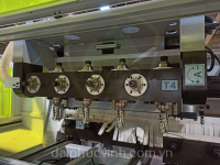 MÁY PHAY CNC 4 TRỤC 16 DAO 2 BÀN KẸP PHÔI XOAY 360 ĐỘ 4256