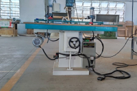 Máy khoan ngang 6 đầu ( horizontal drilling machine ) 2561