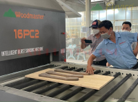 Máy phun cát chà nhám sơn lót 2 trục nhám chổi 2689